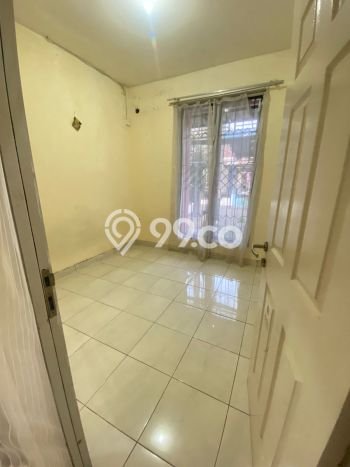 Disewakan! Rumah 2 Kamar Tidur &
1 Kamar Mandi di Harapan Indah, Bekasi Disewakan! Rumah 2 Kamar Tidur &
1 Kamar Mandi di Harapan Indah, Bekasi