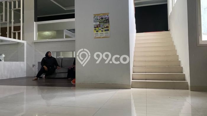 Dijual Rumah Mewah Elegan Dengan View Cantik di Bintaro, Tangerang Selatan Dijual Rumah Mewah Elegan Dengan View Cantik di Bintaro, Tangerang Selatan