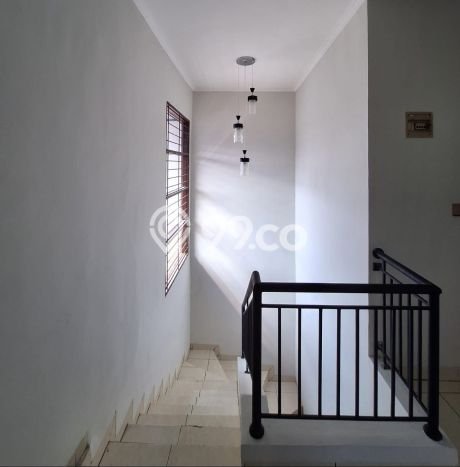 Rumah Modern Minimalis 3 Kamar Bisa Langsung Pindah di Serpong Rumah Modern Minimalis 3 Kamar Bisa Langsung Pindah di Serpong