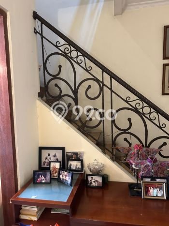Rumah Elit LB 200m2 Siap Huni Desain Elegan di Pondok Indah, Jakarta Selatan Rumah Elit LB 200m2 Siap Huni Desain Elegan di Pondok Indah, Jakarta Selatan