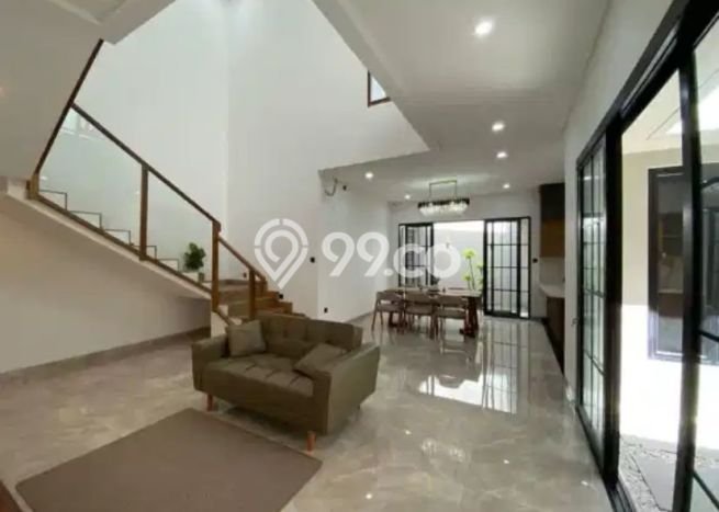 Siap Huni Hunian Elit 4 Kamar di BSD Dekat ke Mana Pun Siap Huni Hunian Elit 4 Kamar di BSD Dekat ke Mana Pun