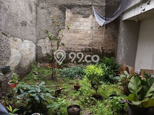 Rumah Mewah Siap Huni LT 230m2 di BSD, Tangerang Selatan Rumah Mewah Siap Huni LT 230m2 di BSD, Tangerang Selatan