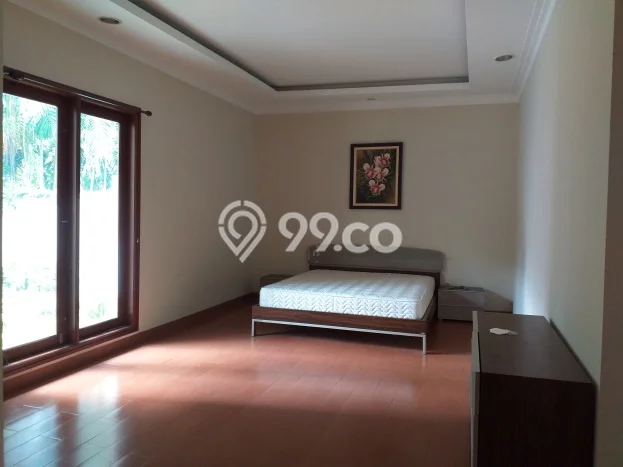 Jual Rumah Luas Elegan Dengan View Eksklusif di Lebak Bulus, Jakarta Selatan Jual Rumah Luas Elegan Dengan View Eksklusif di Lebak Bulus, Jakarta Selatan