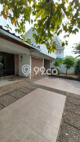Hunian Mewah Siap Huni LT 425m2 di Duren Sawit, Jakarta Timur Hunian Mewah Siap Huni LT 425m2 di Duren Sawit, Jakarta Timur