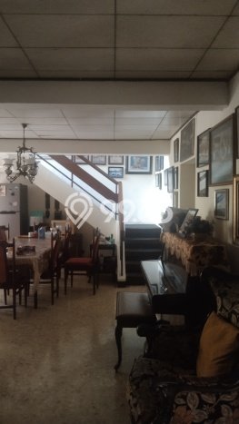 Siap Huni Rumah Mewah 8 Kamar di Bandung Wetan Dekat ke Mana Pun Siap Huni Rumah Mewah 8 Kamar di Bandung Wetan Dekat ke Mana Pun