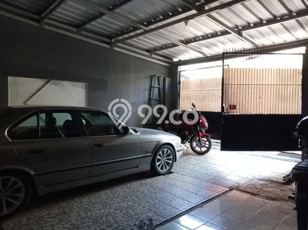 Ready to Use! Luxury House LT 468m2 Desain Modern di Soekarno Hatta Ready to Use! Luxury House LT 468m2 Desain Modern di Soekarno Hatta