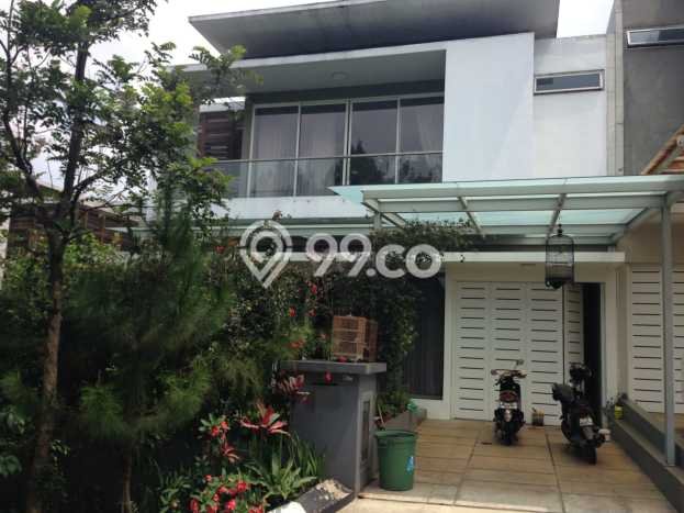 Rumah Luxury Modern Siap Huni di ciumbuleuit Bandung Rumah Luxury Modern Siap Huni di ciumbuleuit Bandung