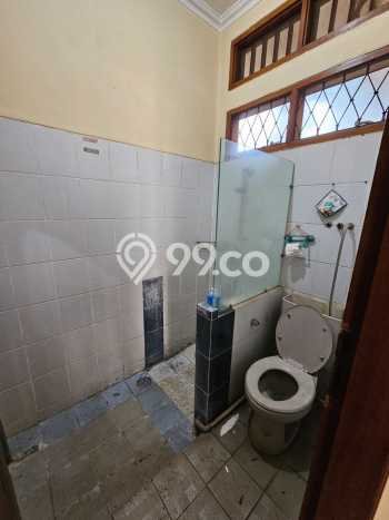 Rumah Strategis Modern Lb 220m2 di Cimahi Utara, Cimahi Rumah Strategis Modern Lb 220m2 di Cimahi Utara, Cimahi
