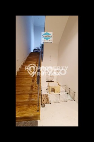 Hunian Mewah LB 1250m2 Siap Huni Desain Elegan di Puri Indah, Jakarta Barat Hunian Mewah LB 1250m2 Siap Huni Desain Elegan di Puri Indah, Jakarta Barat