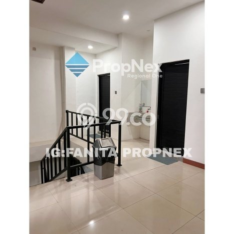 Unit Komersial Dijual di Badung LT 471m2 & LB 1039m2 Unit Komersial Dijual di Badung LT 471m2 & LB 1039m2