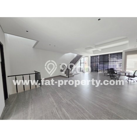 Kantor Dijual di Jakarta Barat LT 165m2 & LB 390m2 Lokasi Terbaik! Kantor Dijual di Jakarta Barat LT 165m2 & LB 390m2 Lokasi Terbaik!