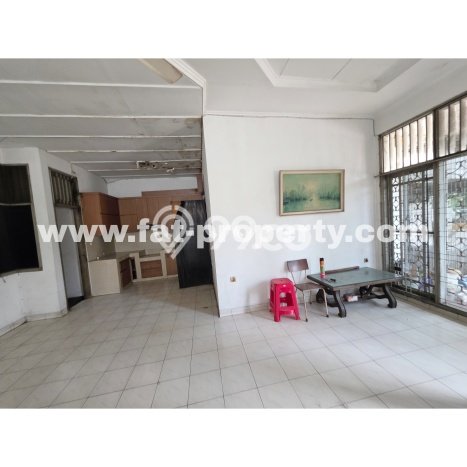 Jual Rumah Mewah Elegan Dengan View Eksklusif di Meruya, Jakarta Barat Jual Rumah Mewah Elegan Dengan View Eksklusif di Meruya, Jakarta Barat