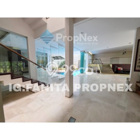 Ready to Use! Premium House LT 720m2 Desain Elegan di Permata Buana Ready to Use! Premium House LT 720m2 Desain Elegan di Permata Buana