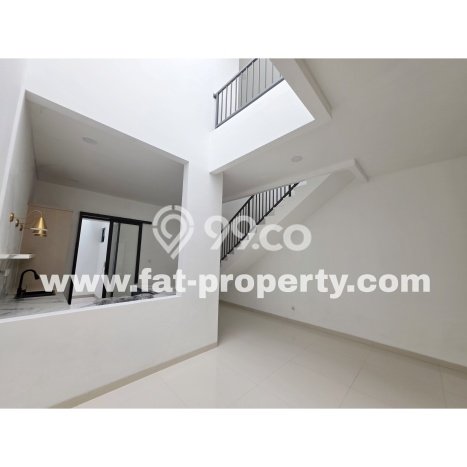For Sale! Premium House LT 100m2 Desain Elegan di Green Lake City For Sale! Premium House LT 100m2 Desain Elegan di Green Lake City