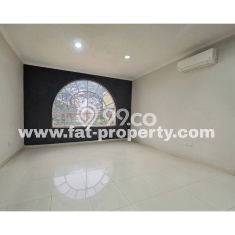 Unit Ruko Dijual di Jakarta Barat LT 85m2 & LB 257m2 Unit Ruko Dijual di Jakarta Barat LT 85m2 & LB 257m2