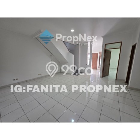Rumah Disewakan Jakarta Barat LT 250m2 LB 400m2 Kawasan Permata Buana Rumah Disewakan Jakarta Barat LT 250m2 LB 400m2 Kawasan Permata Buana