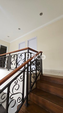 Dijual Rumah Luas Elegan Dengan View Eksklusif di BSD Green Wich, Tangerang Dijual Rumah Luas Elegan Dengan View Eksklusif di BSD Green Wich, Tangerang