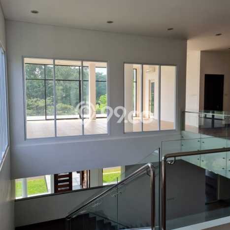 Rumah Mewah LB 1600m2 Siap Pakai Desain Elegan di Gading Serpong, Tangerang Rumah Mewah LB 1600m2 Siap Pakai Desain Elegan di Gading Serpong, Tangerang