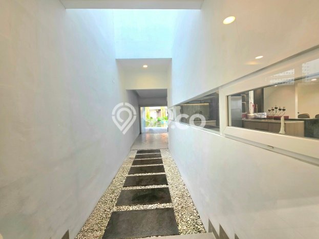 Rumah Elit Modern Siap Huni di BSD Giri Loka Tangerang Rumah Elit Modern Siap Huni di BSD Giri Loka Tangerang