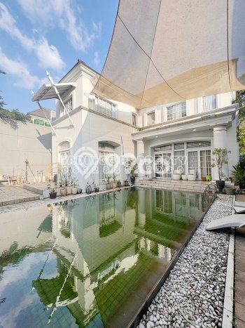 Rumah Elit LB 348m2 Siap Pakai Desain Elegan di BSD De Park, Tangerang Rumah Elit LB 348m2 Siap Pakai Desain Elegan di BSD De Park, Tangerang