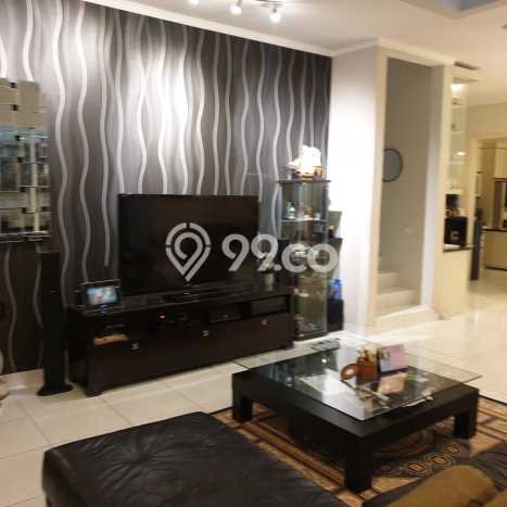 Kesempatan Investasi 4 Kamar Tidur dan 4 Kamar Mandi di Lokasi Strategis BSD De Park, Tangerang Kesempatan Investasi 4 Kamar Tidur dan 4 Kamar Mandi di Lokasi Strategis BSD De Park, Tangerang