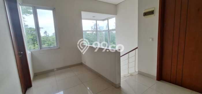 Rumah 3 KT 2 KM Dekat Kampus di BSD Eminent, Tangerang Rumah 3 KT 2 KM Dekat Kampus di BSD Eminent, Tangerang