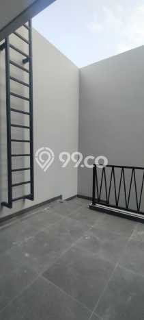 Rumah di Gading Serpong The Spring, Luas 252m², Bangunan 525m² Rumah di Gading Serpong The Spring, Luas 252m², Bangunan 525m²