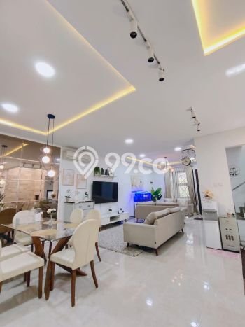 LOKASI PREMIUM! Rumah Berkembang di BSD Delatinos, Luas 105m² Bangunan 220m² LOKASI PREMIUM! Rumah Berkembang di BSD Delatinos, Luas 105m² Bangunan 220m²