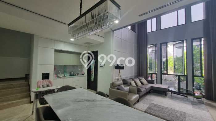 Rumah Exclusive 5 KT 4 KM di Kompleks Perumahan BSD, Tangerang Rumah Exclusive 5 KT 4 KM di Kompleks Perumahan BSD, Tangerang