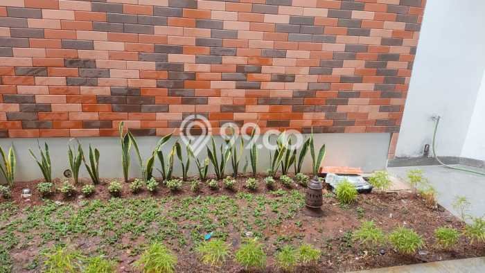 Rumah Minimalis LT 220m² Terawat di BSD The Icon, Dekat Pusat Perbelanjaan, Tangerang Rumah Minimalis LT 220m² Terawat di BSD The Icon, Dekat Pusat Perbelanjaan, Tangerang