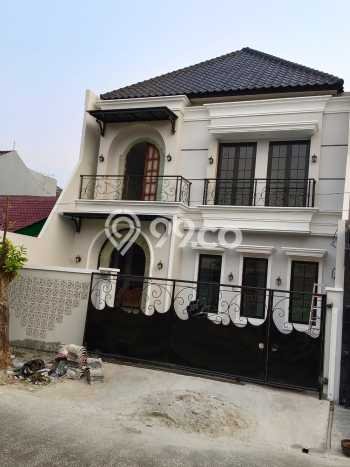 Rumah Siap Huni lokasi BSD Nusaloka, Tangerang, Luas 180m² Bangunan 220m² Rumah Siap Huni lokasi BSD Nusaloka, Tangerang, Luas 180m² Bangunan 220m²