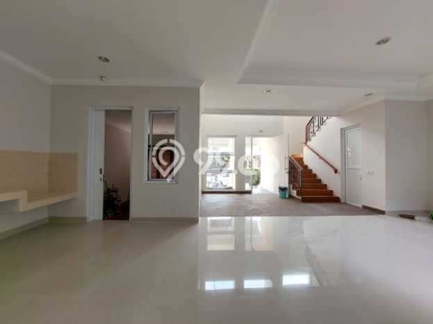 Rumah 3 KT 3 KM Cluster Exclusive di BSD Green Wich, Tangerang Rumah 3 KT 3 KM Cluster Exclusive di BSD Green Wich, Tangerang