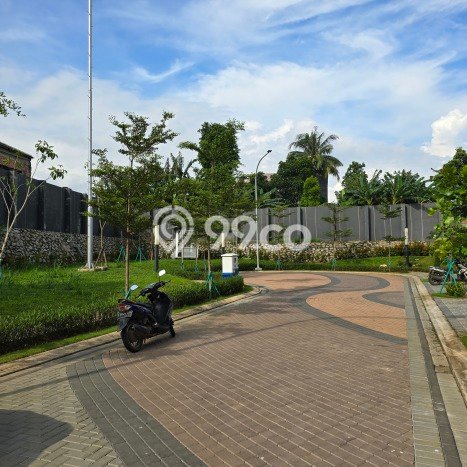 LOKASI STRATEGIS! Rumah kawasan BSD Eminent, Dekat Stasiun, 4 KM, Luas 128m² Bangunan 144m² LOKASI STRATEGIS! Rumah kawasan BSD Eminent, Dekat Stasiun, 4 KM, Luas 128m² Bangunan 144m²