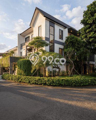 Rumah Eksklusif Dijual LT 268m2 di BSD, Tangerang Selatan Rumah Eksklusif Dijual LT 268m2 di BSD, Tangerang Selatan
