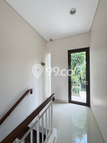 Rumah Elit LB 170m2 Siap Pakai Desain Elegan di BSD De Park, Tangerang Rumah Elit LB 170m2 Siap Pakai Desain Elegan di BSD De Park, Tangerang