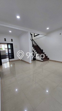 Hunian Nyaman Asri 4 KT Siap Huni di Villa Melati Mas Tangerang Selatan Hunian Nyaman Asri 4 KT Siap Huni di Villa Melati Mas Tangerang Selatan