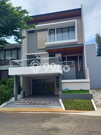 HUNIAN PILIHAN! Rumah di BSD The Green, Luas 120m² Bangunan 320m² HUNIAN PILIHAN! Rumah di BSD The Green, Luas 120m² Bangunan 320m²