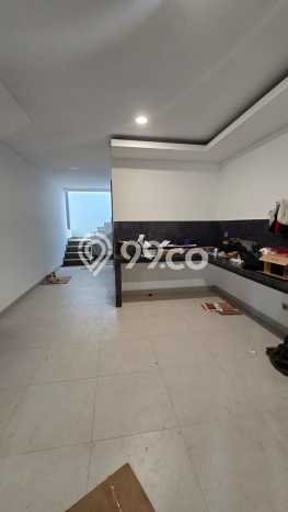 Hunian Mewah LB 500m2 Siap Pakai Desain Elegan di BSD Delatinos, Tangerang Hunian Mewah LB 500m2 Siap Pakai Desain Elegan di BSD Delatinos, Tangerang