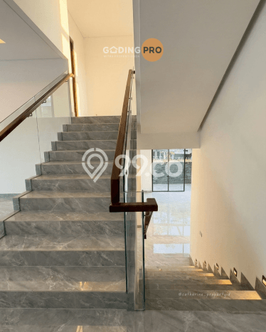 Rumah Mewah LB 500m2 Siap Pakai Desain Elegan di BSD Delatinos, Tangerang Rumah Mewah LB 500m2 Siap Pakai Desain Elegan di BSD Delatinos, Tangerang