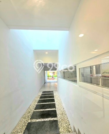 Rumah Elit Modern Siap Huni di BSD Giri Loka Tangerang Rumah Elit Modern Siap Huni di BSD Giri Loka Tangerang
