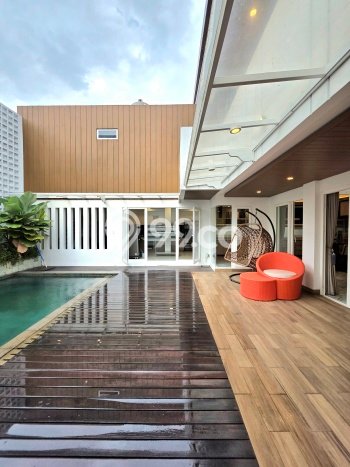 Rumah Elit Modern Siap Huni di BSD Giri Loka Tangerang Rumah Elit Modern Siap Huni di BSD Giri Loka Tangerang