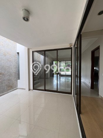Rumah Elit LB 170m2 Siap Pakai Desain Elegan di BSD De Park, Tangerang Rumah Elit LB 170m2 Siap Pakai Desain Elegan di BSD De Park, Tangerang
