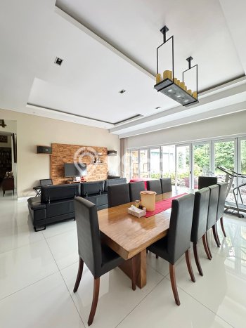 Jual Rumah Mewah Megah Dengan View Eksklusif di BSD De Park, Tangerang Jual Rumah Mewah Megah Dengan View Eksklusif di BSD De Park, Tangerang