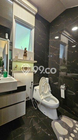 Jual Rumah Mewah Megah Dengan View Eksklusif di BSD Eminent, Tangerang Jual Rumah Mewah Megah Dengan View Eksklusif di BSD Eminent, Tangerang