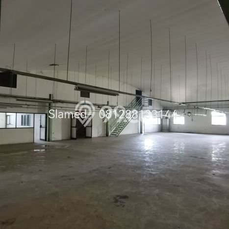 Gudang disewakan di Serpong Tangerang Selatan dengan luas bangunan 5000m2 Gudang disewakan di Serpong Tangerang Selatan dengan luas bangunan 5000m2
