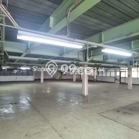Gudang disewakan di Serpong Tangerang Selatan dengan luas bangunan 5000m2 Gudang disewakan di Serpong Tangerang Selatan dengan luas bangunan 5000m2