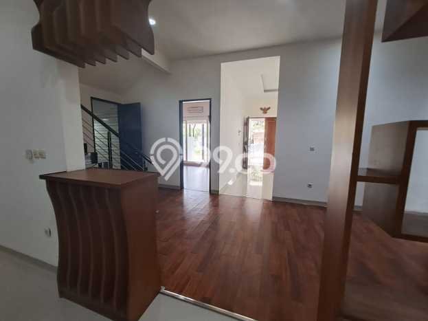 For Sale! Luxury House LT 240m2 Desain Modern di Alam Sutera For Sale! Luxury House LT 240m2 Desain Modern di Alam Sutera