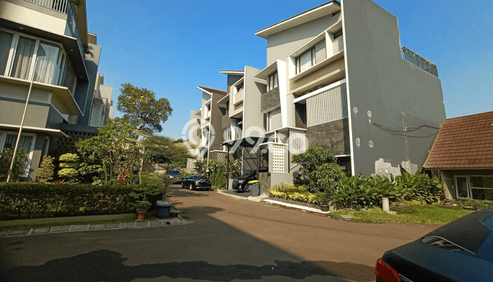 Hunian Mewah LB 129m2 Siap Huni Desain Elegan di Gandaria, Jakarta Selatan Hunian Mewah LB 129m2 Siap Huni Desain Elegan di Gandaria, Jakarta Selatan