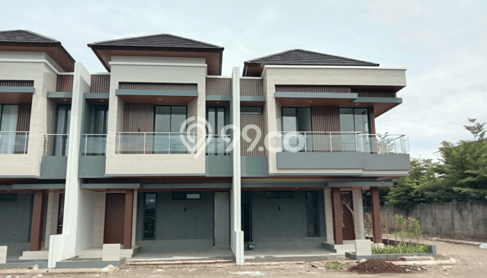 Ready to Use! Luxury House LT 105m2 Desain Elegan di Buah Batu Ready to Use! Luxury House LT 105m2 Desain Elegan di Buah Batu
