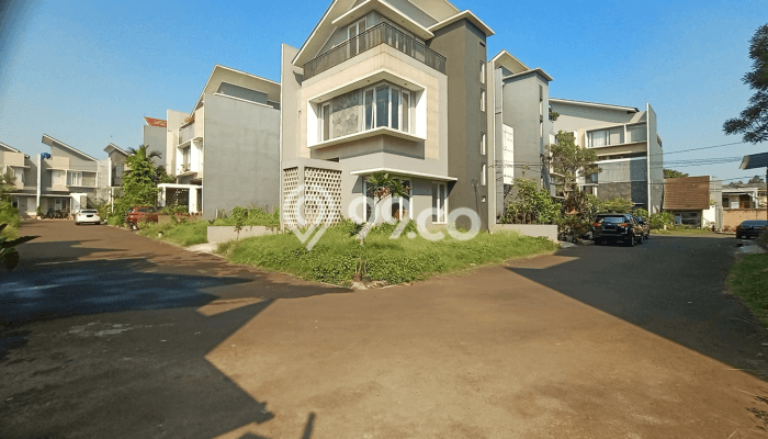 For Sale Rumah Mewah Exclusive di Kebayoran Lama, Jakarta Selatan For Sale Rumah Mewah Exclusive di Kebayoran Lama, Jakarta Selatan